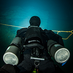 Sidemount
