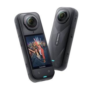 Insta360 X5